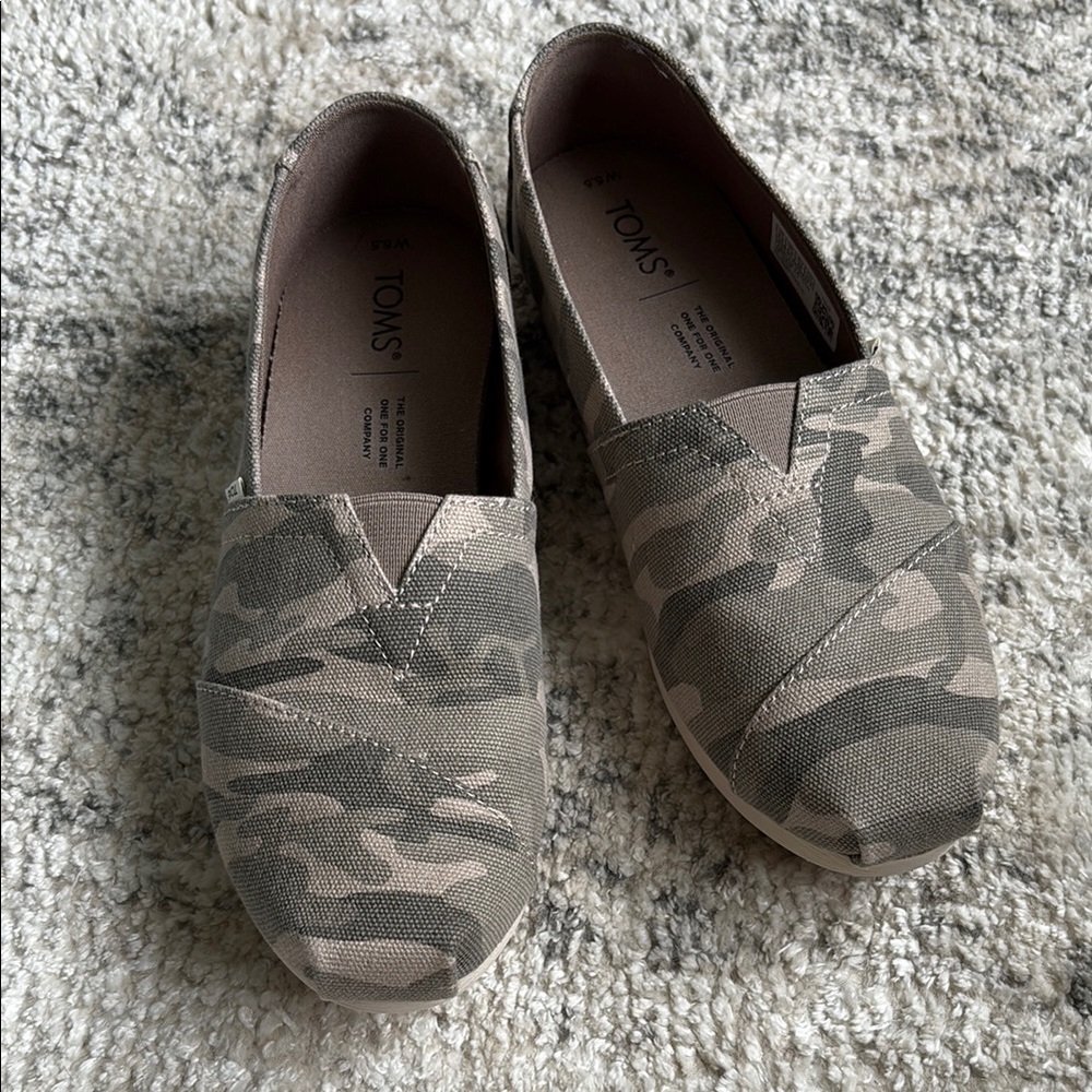 Tom’s Alpargata - size 5.5